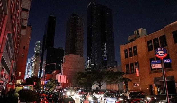 New York'u felç etti! Şehirde hayat durdu
