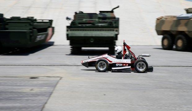 Formula pistinde "Devrim19 FNSS" rüzgarı esecek