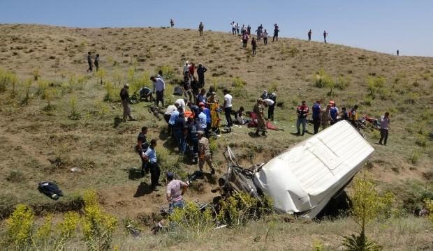 Van'da hayatını kaybeden göçmenlerin cenazeleri 15 gün bekletilecek