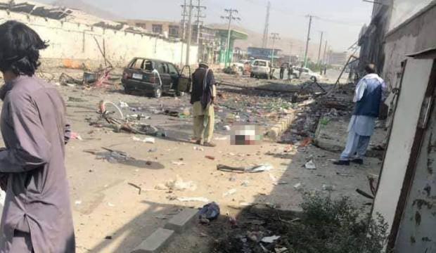 Afganistan'da art arda patlama! Çok sayıda ölü var