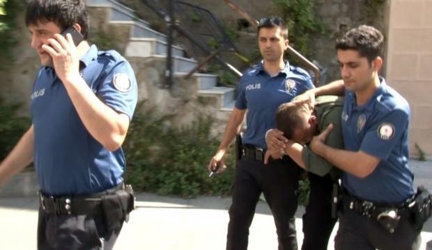 Polis kılığında hırsızlık yapıyorlardı: Vatandaş linç etmek istedi