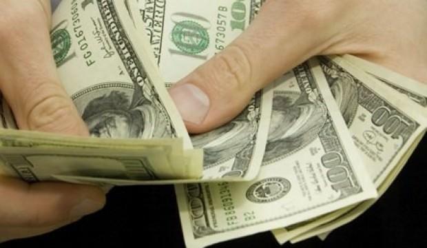 Rusya'da dolar hamlesi! Hızla artıyor