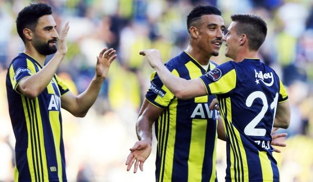 F.Bahçe'de bir isim daha yol ayrımında!