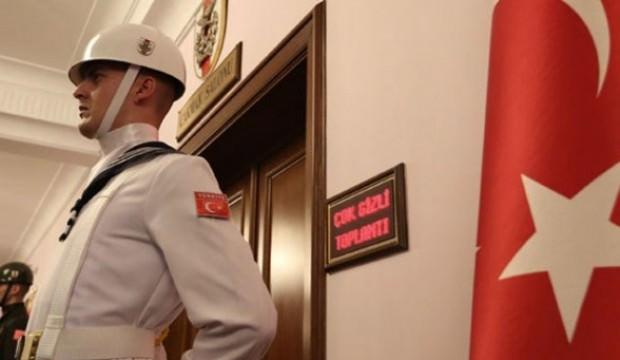 Büyük hassasiyet! Ankesöre takılan ayrılıyor