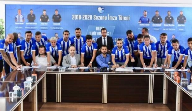 BB Erzurumspor'dan 15 imza birden