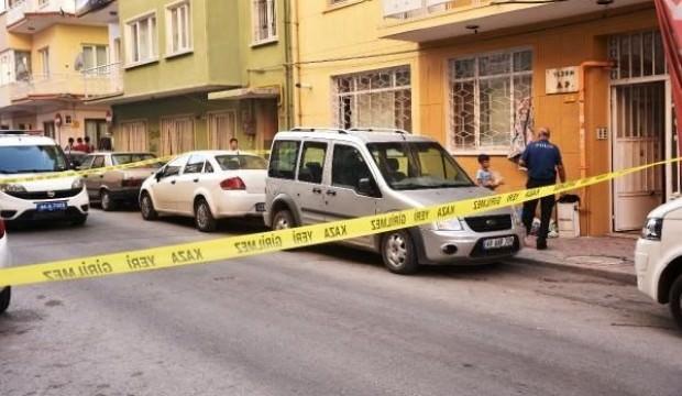 Kız kardeşi ile erkek arkadaşını gördü, çıldırdı!