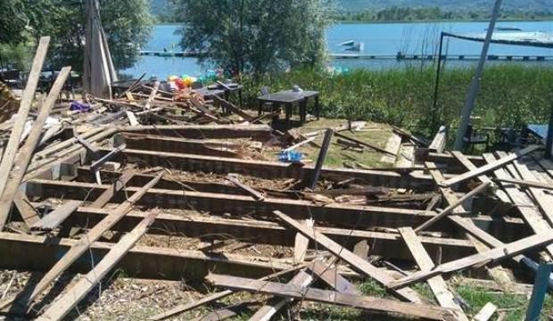 Sapanca'da restorana bomba attılar