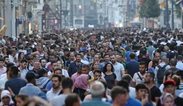 Bakan açıkladı! 14 milyon kişi yollara düştü