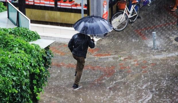 Sağanak uyarısı: Sıcaklık bir anda düşecek