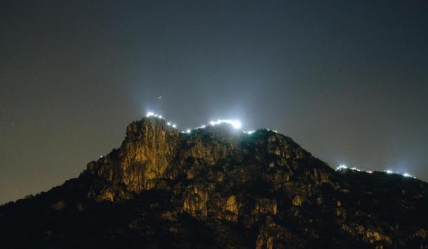 45 kilometrelik insan zinciri oluşturdular!