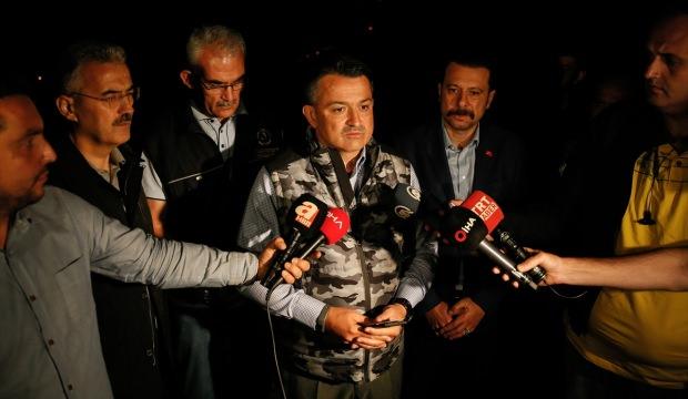 Bakan Pakdemirli: Yüzlerce yangınla mücadele ediyoruz