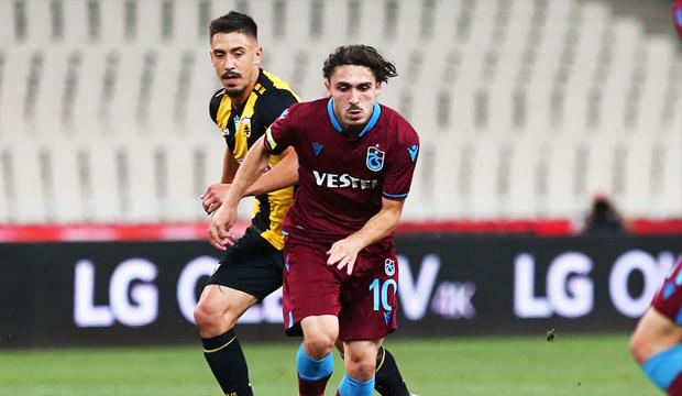 Dünya devi Trabzonsporlu yıldızı izlemeye aldı!