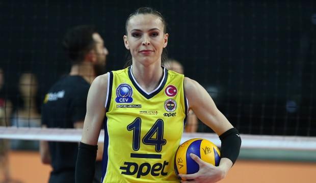 Eda Erdem'den 1 yıllık imza!