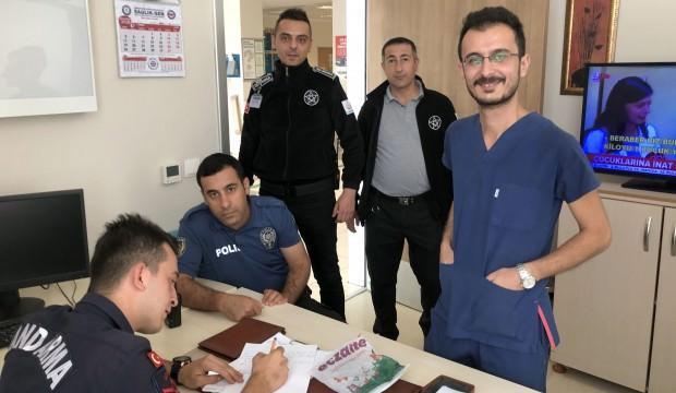 Hastanenin tuvaletinde buldu, içini açınca gözlerine inanamadı