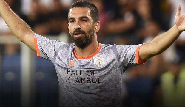 Başakşehir duyurdu! Arda Turan'dan sürpriz karar