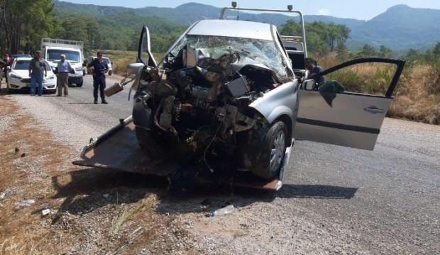 Korkunç kaza! Araçtan sağ çıkamadı