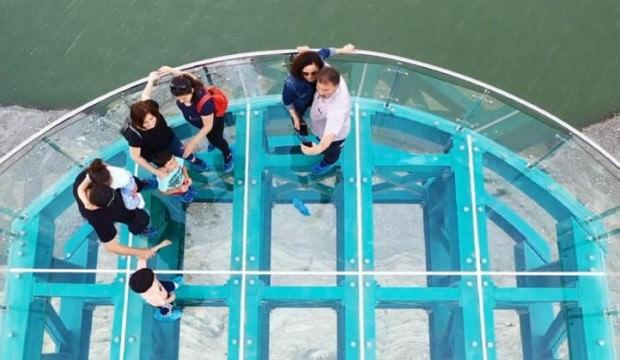 Türkiye'nin en uzunu! Yerli yabancı turist akın ediyor