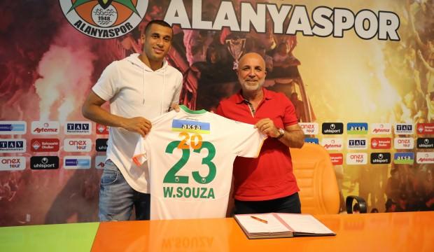 Alanyaspor'dan Welinton'a yeni sözleşme