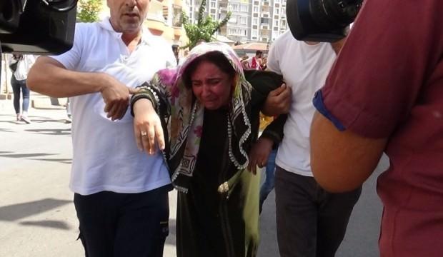 HDP binası önünde evlat nöbetine katılan anne acı haberle yıkıldı