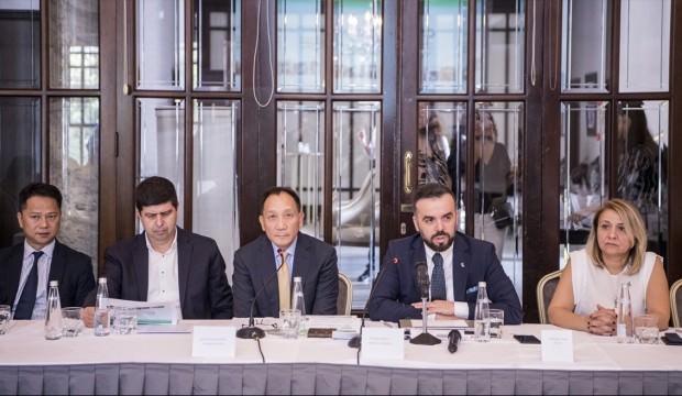 Hong Konglu dev Türk firmaları için geldi