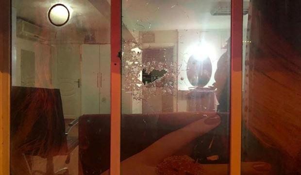 Kafasına poşet geçirdi, kuaför kurşunladı