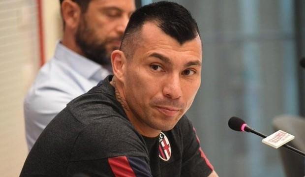 Medel: Bologna için beni Ljajic ikna etti