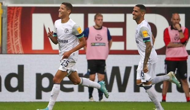 Schalke 04 Türk oyuncularıyla farka koştu!