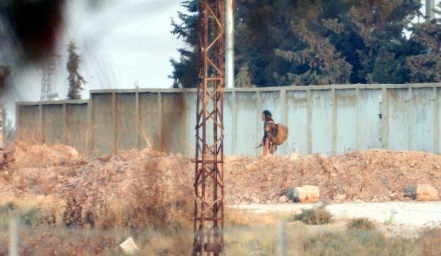 Sınırda hareketlilik sürüyor! Teröristler devriye geziyor