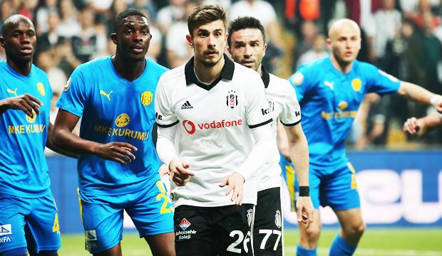 Udinese'de Dorukhan kararı! Sakatlığa rağmen...