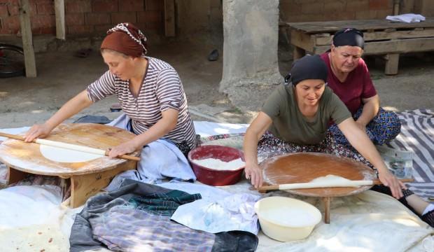 Köylerde kış hazırlığı imece usulü başladı