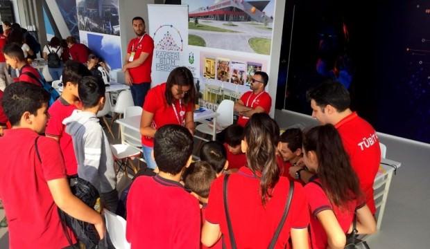 Gençler TEKNOFEST'e akın etti