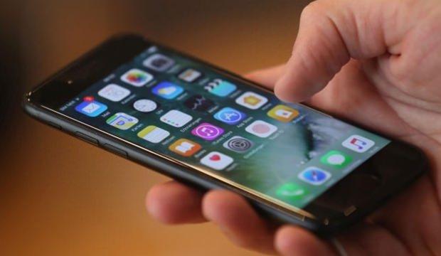 Akıllı telefonlara servet harcandı