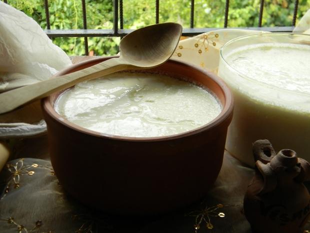 Yoğurdun faydaları nelerdir? Ev yoğurdu ne işe yarar & Aç karna yoğurt suyu içerseniz...