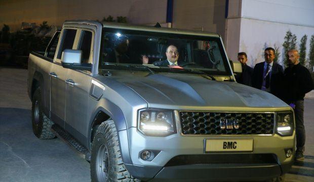 Bakan Varank BMC'nin tesislerini ziyaret etti