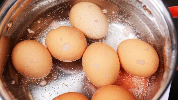 Az haşlanmış yumurtanın faydaları nelerdir? Günde iki tane haşlanmış yumurta yerseniz...