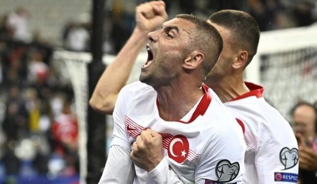 Burak Yılmaz: Ülke olarak ne zaman dara düşsek...