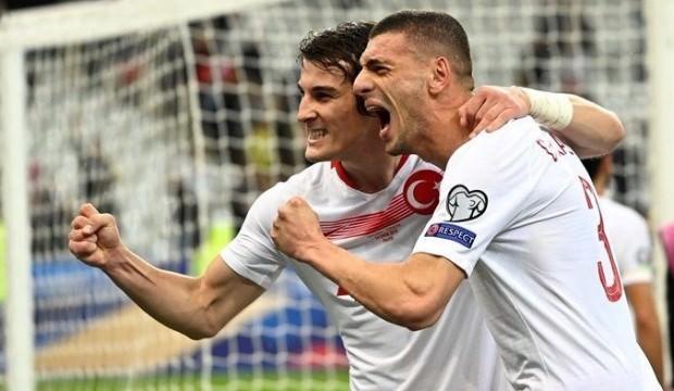Çağlar Söyüncü'den 'Türk Duvarı' mesajı