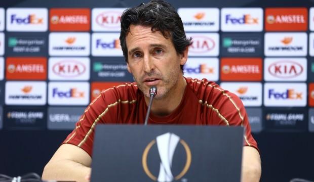 Emery'den Mesut Özil'e "açık kapı"