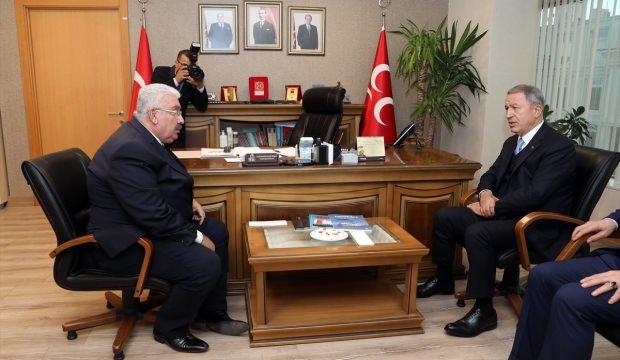 Bakan Akar'dan Yalçın'a taziye ziyareti