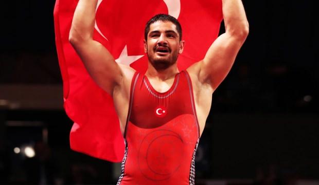 Olimpiyatta büyük gurur! Taha Akgül şampiyon