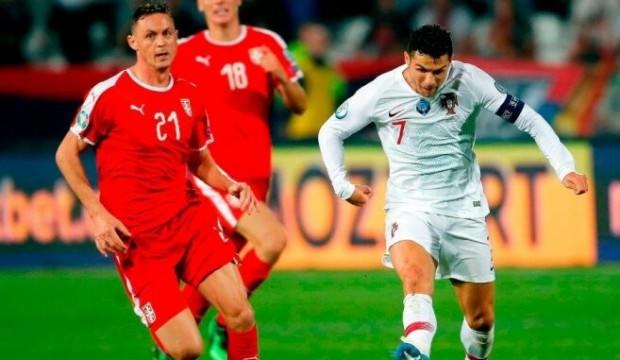 UEFA'dan Sırbistan'a seyircisiz oynama cezası