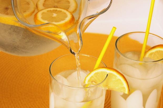 düzenli limon suyu içmenin faydaları