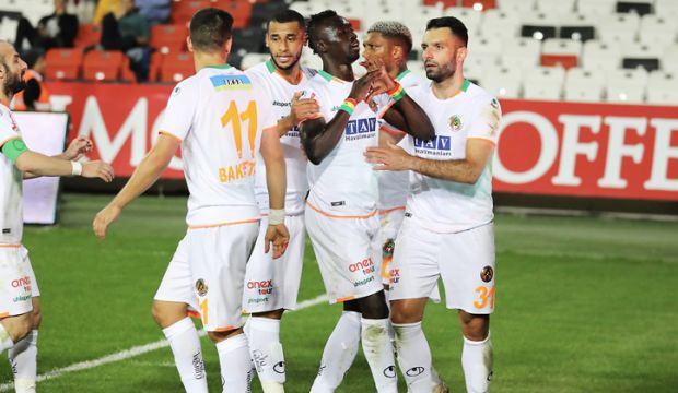 Alanyaspor'dan hakemlere tepki açıklaması