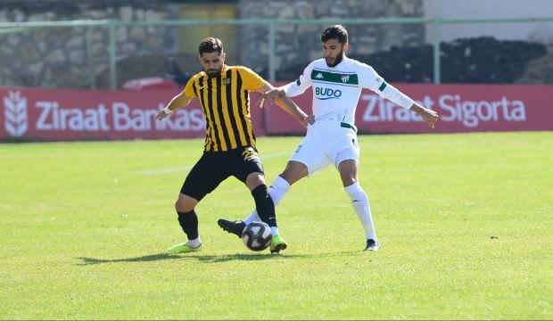 Bursaspor, Bayburt'ta turladı!