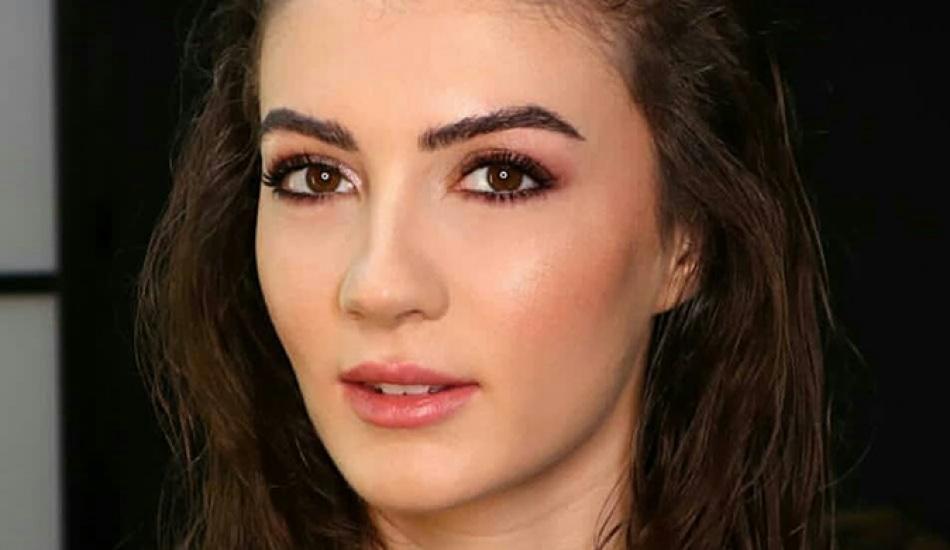 burcu_ozberkden_itiraf_geldi_patavatsiz_ve_inatciyim_1573026058_2657.jpg