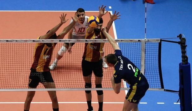 G.Saray derbide F.Bahçe'yi rahat geçti!