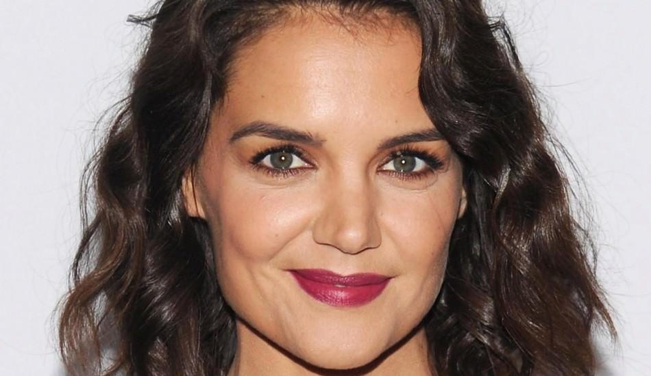 katie_holmes_onerdi_sukrettiginiz_seyleri_yazin_1573298994_2945.jpg