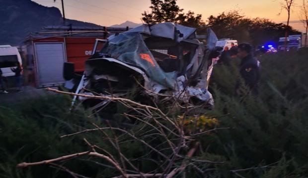 Takla atan otomobil dehşet saçtı: 1 ölü, 2 yaralı