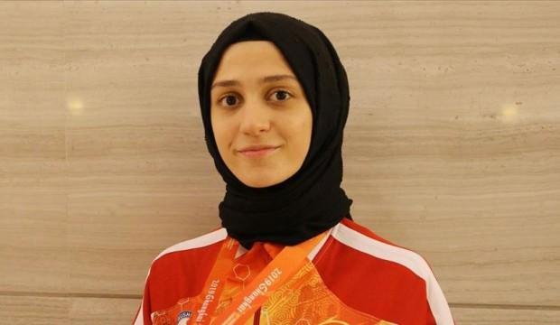 Zeynep Alipaşaoğlu: Biz sadece dövüşmüyoruz...