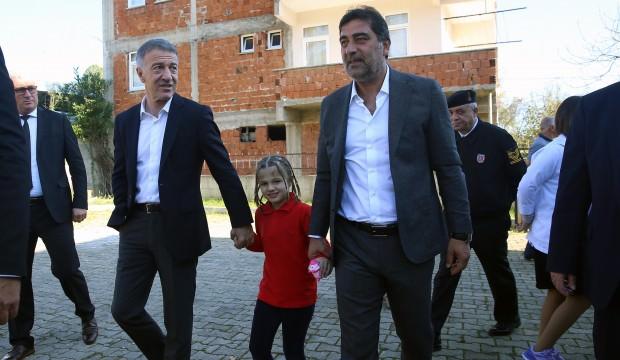 Ağaoğlu ve Karaman özel çocukları ziyaret etti